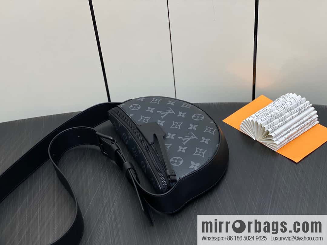 [Boutique‑grade] M23835 black flower, men's bag moon bag series, new LV MOON CROSSBODY handbag in autumn and winter