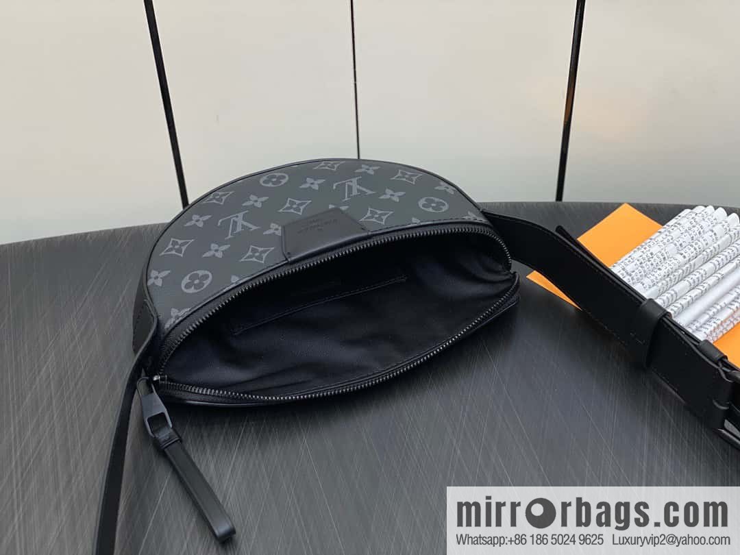 [Boutique‑grade] M23835 black flower, men's bag moon bag series, new LV MOON CROSSBODY handbag in autumn and winter