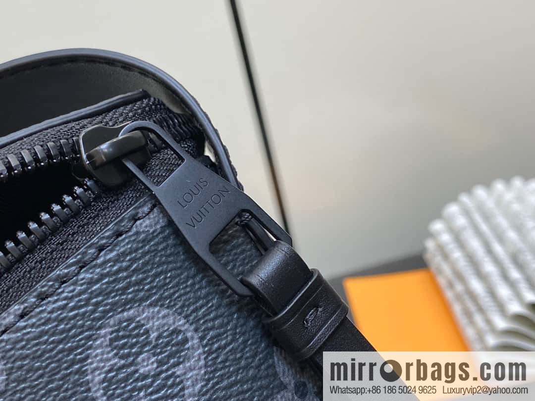 [Boutique‑grade] M23835 black flower, men's bag moon bag series, new LV MOON CROSSBODY handbag in autumn and winter