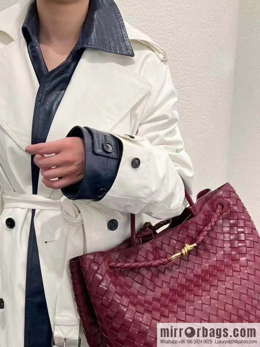 Bottega Veneta Summer Collection Andiamo Handbag, Model Number: 743575