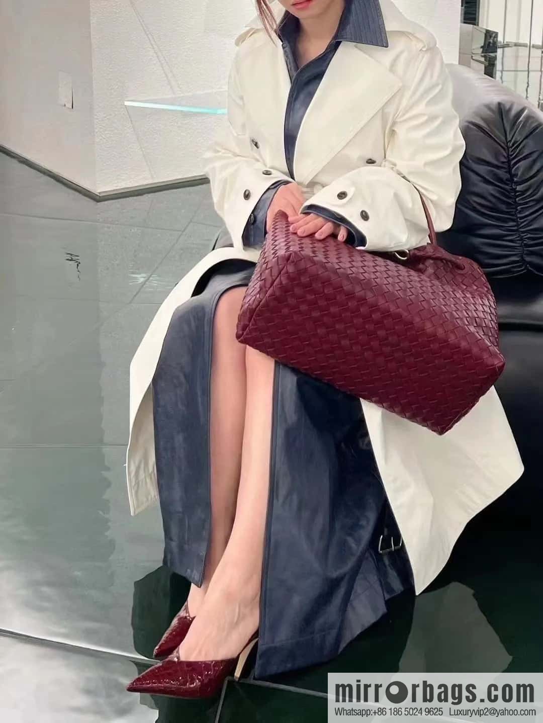 Bottega Veneta Summer Collection Andiamo Handbag, Model Number: 743575