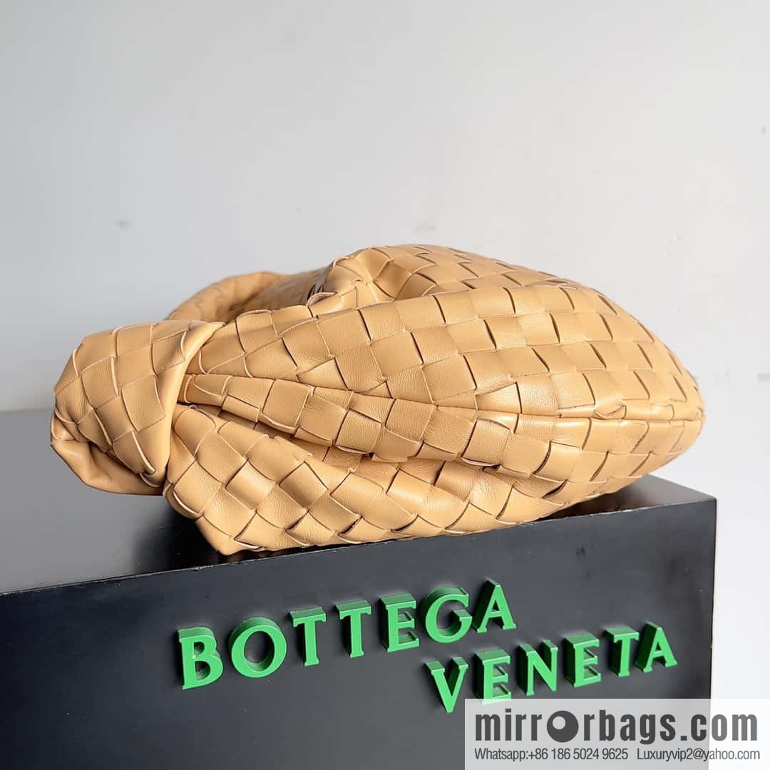 Bottega Veneta Jodie Bag Model #600261L