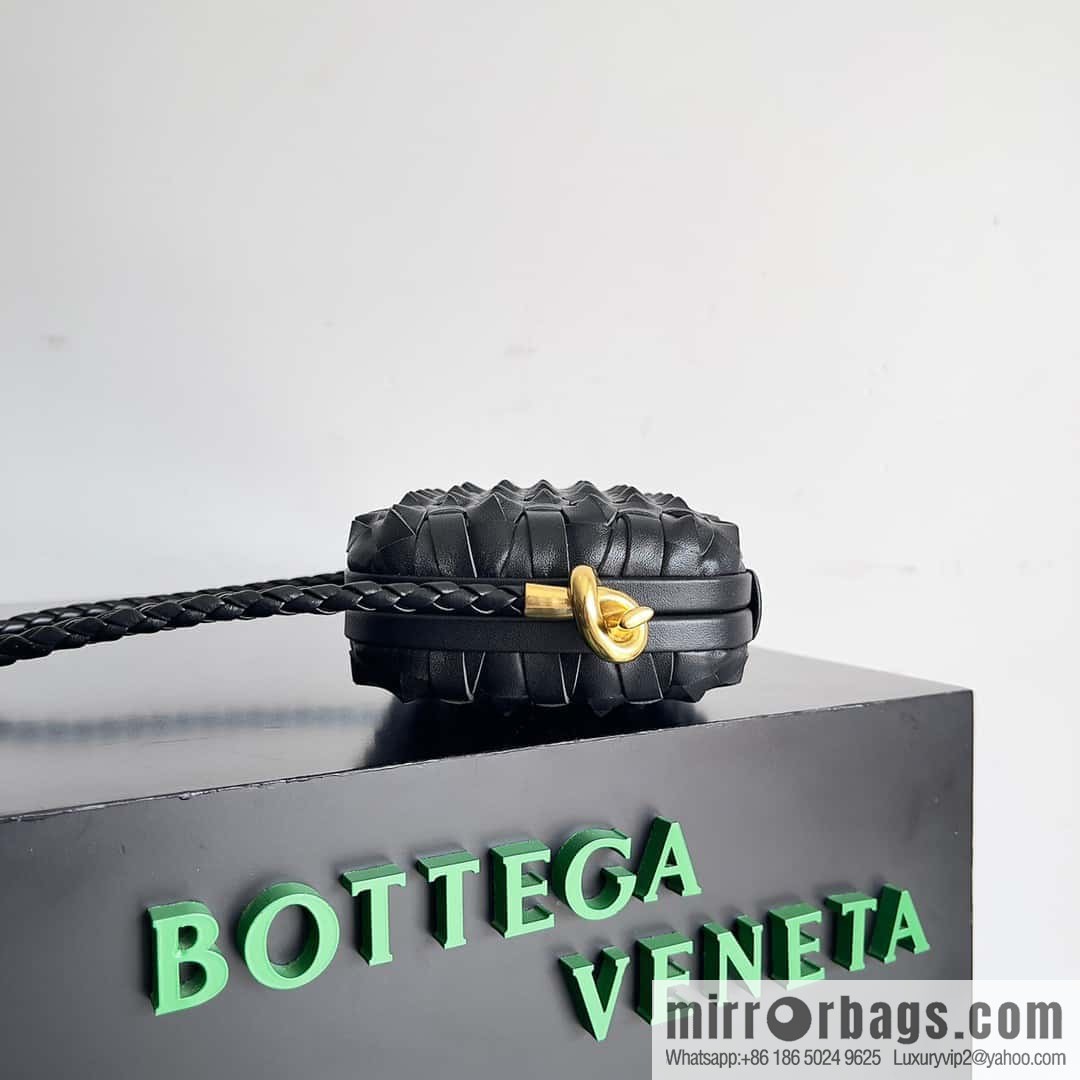 BottegaVeneta BV Knot | minaudiere: 717623 black