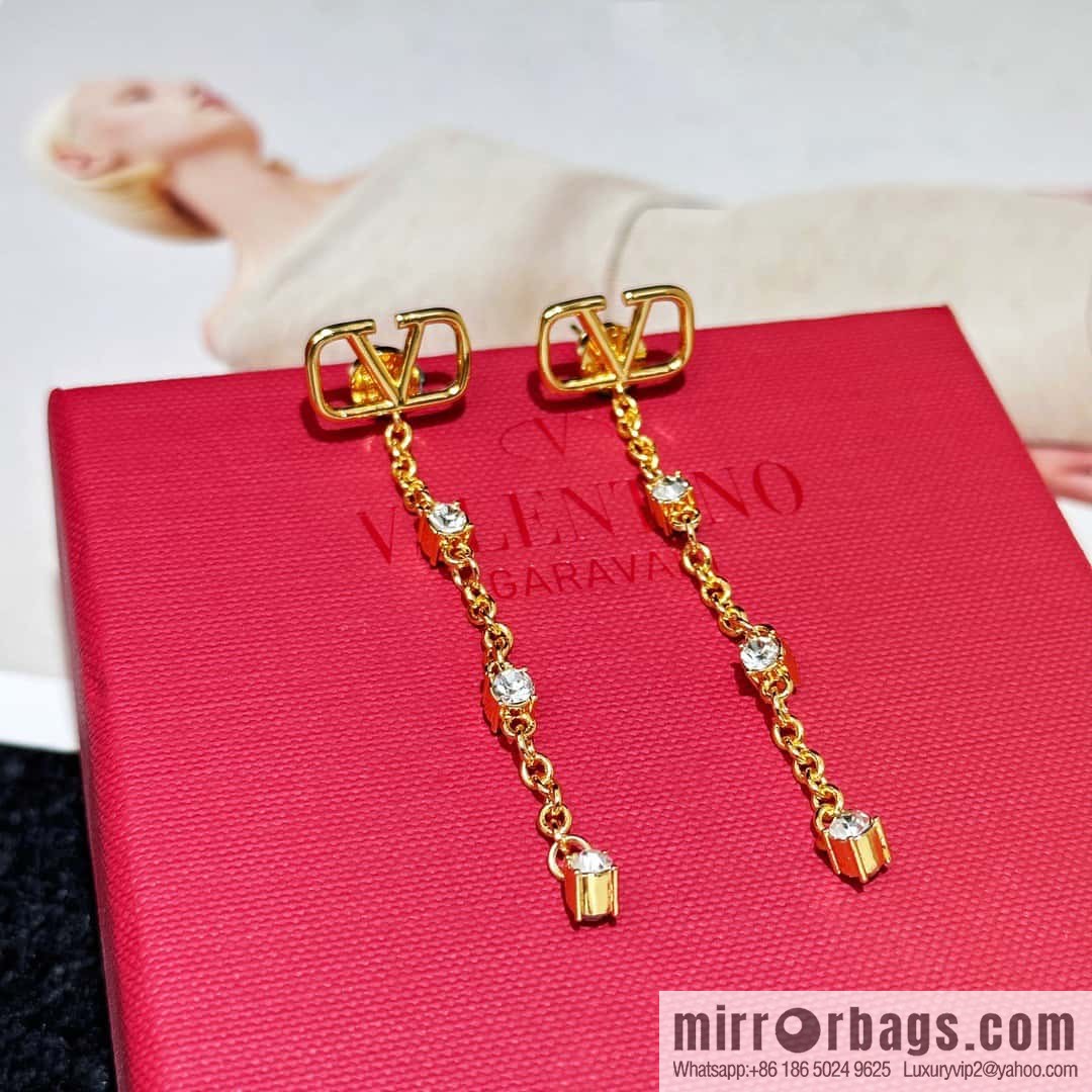 ❗️New ❗️ New ☑️ Valentino Tassel Earrings