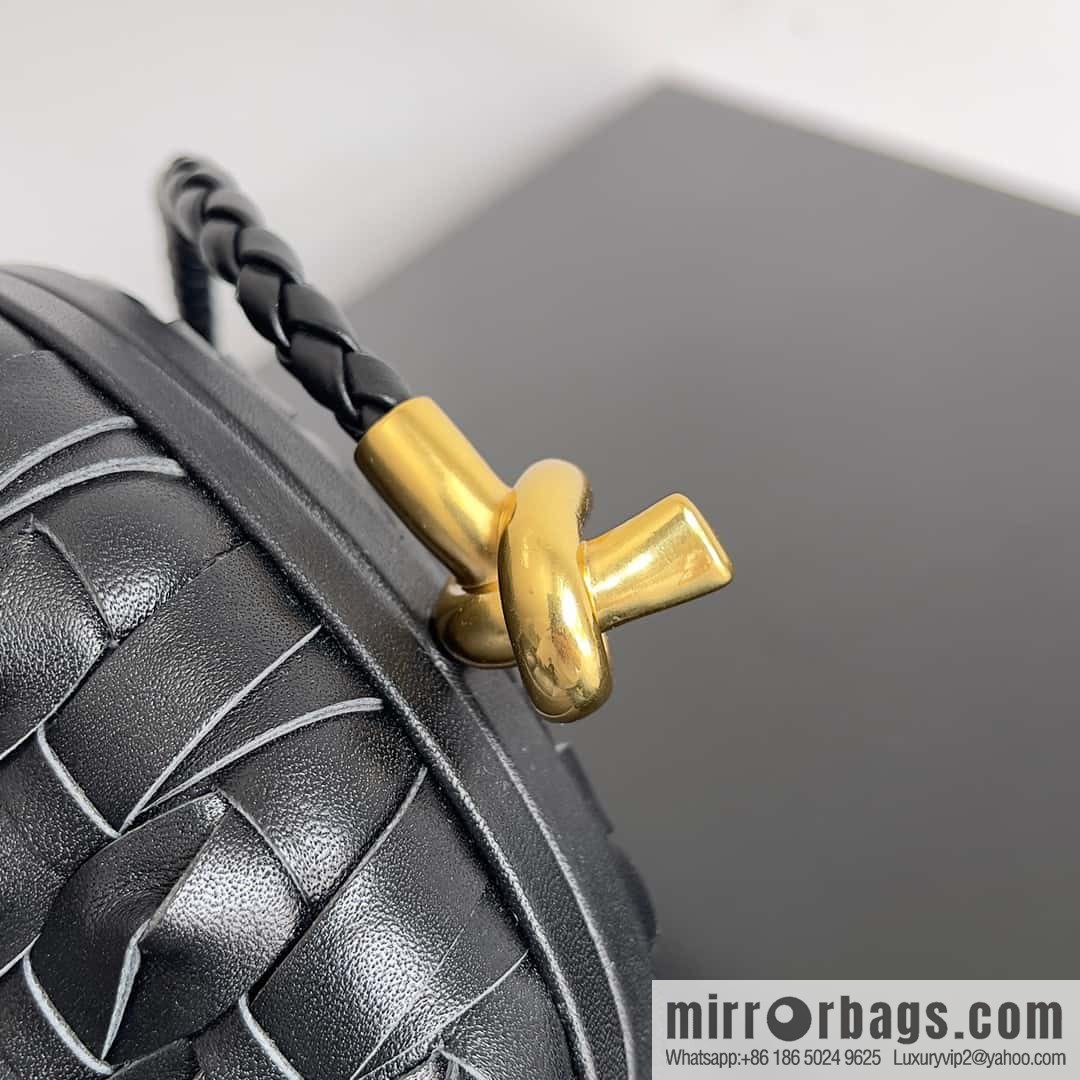 BottegaVeneta BV Knot | minaudiere: 717623 black