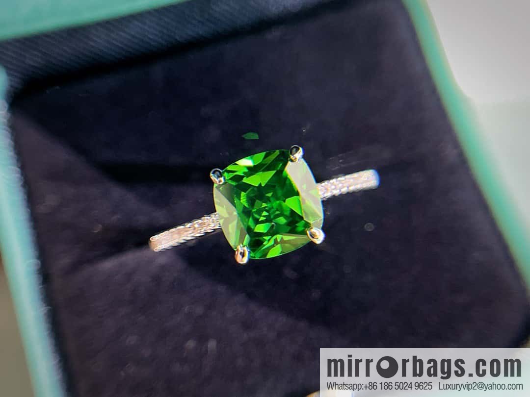 ❗️New ❗️ New ☑️ Tiffany & Co. Square Green Diamond Ring