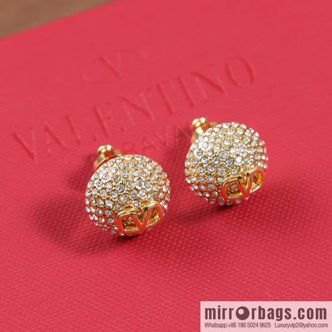 ❗️New ❗️ New ☑️ Valentino round full diamond stud earrings