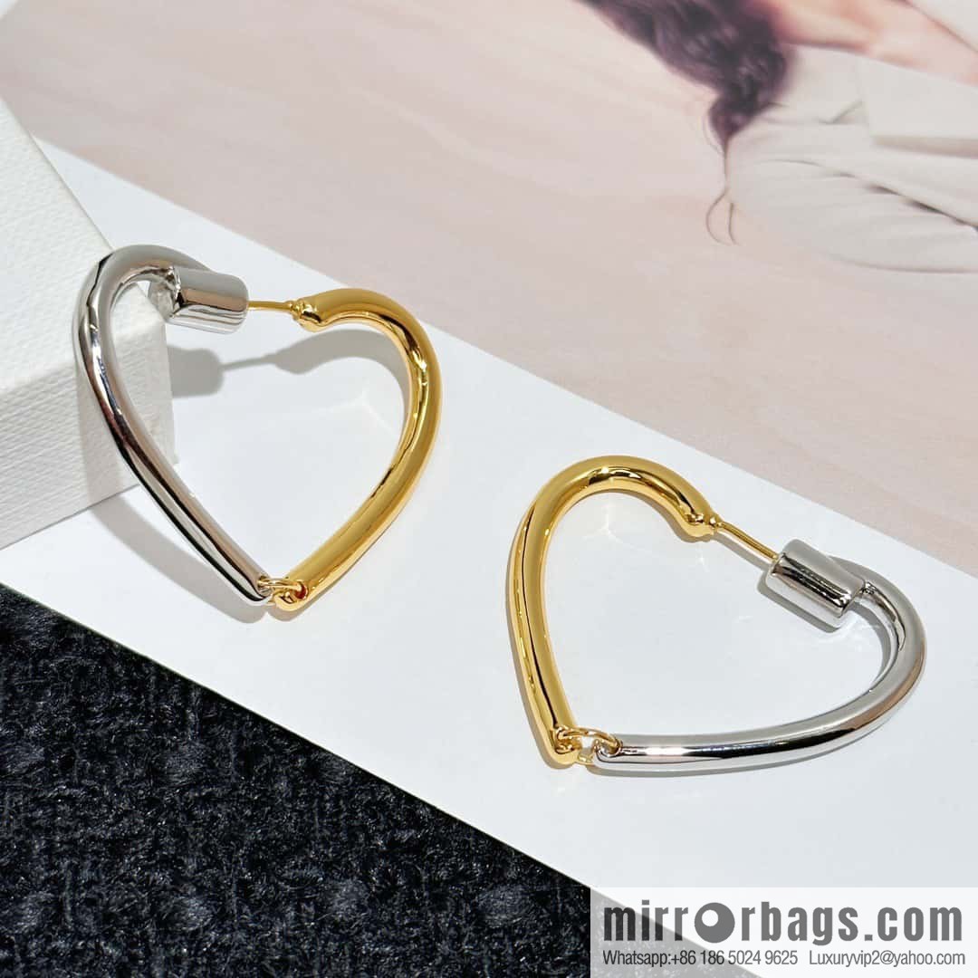 ❗️New ❗️ ☀️ original order ☀️ new ☑️ Celine simple wind peach heart love stud earrings ☀️