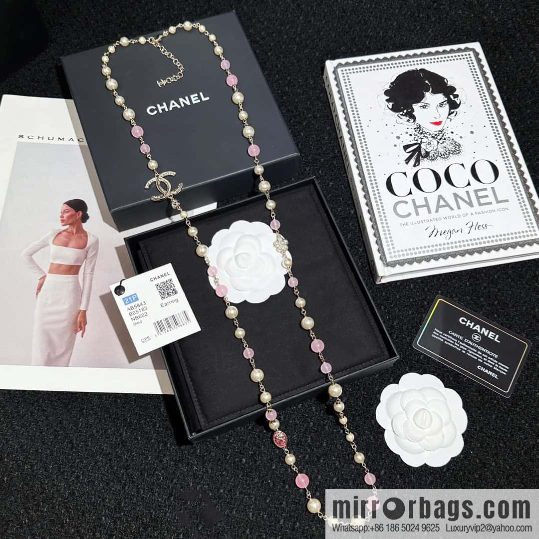 ❗️New ❗️ Chanel necklace sweater chain ☀️ new ☑️ Chanel double c pink bead pearl necklace sweater chain ☀️