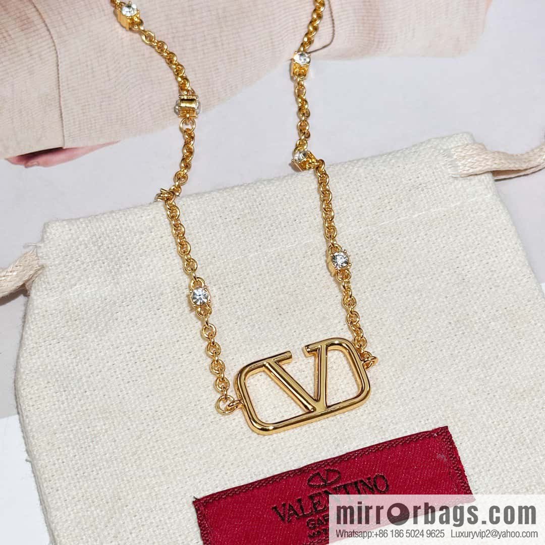 ❗️New ❗️ New ☑️ VALENTINO Valentino Necklace