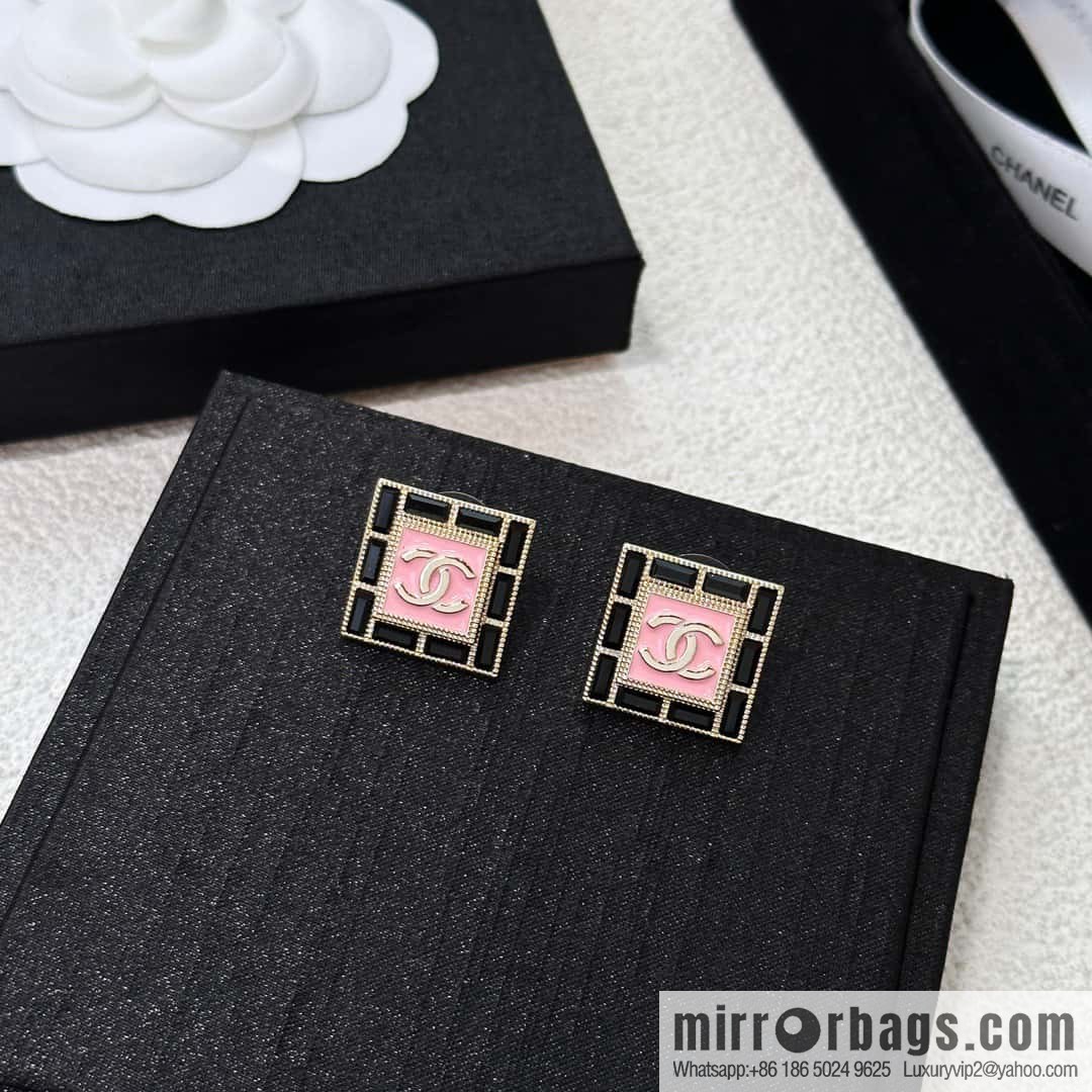 ❗️New ❗️ Chanel stud earrings ☀️ new ☑️ Chanel c1 double c square stud earrings ☀️
