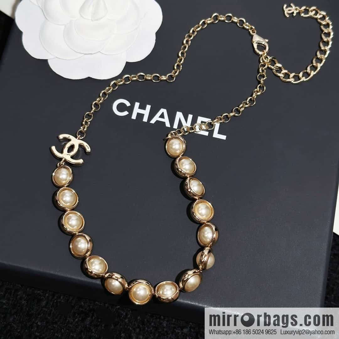❗️New ❗️ Chanel necklace ☀️ new ☑️ Chanel double c short pearl necklace ☀️