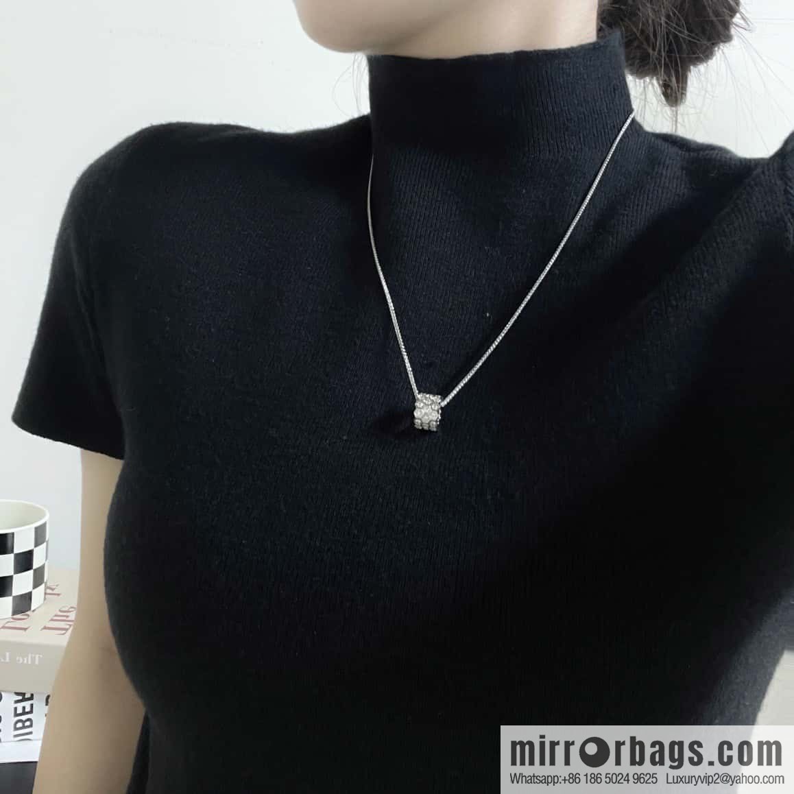 ❗️New ❗️ ☀️ Shangmei Paris, Love Nest Series Full Diamond Honeycomb Necklace ☀️