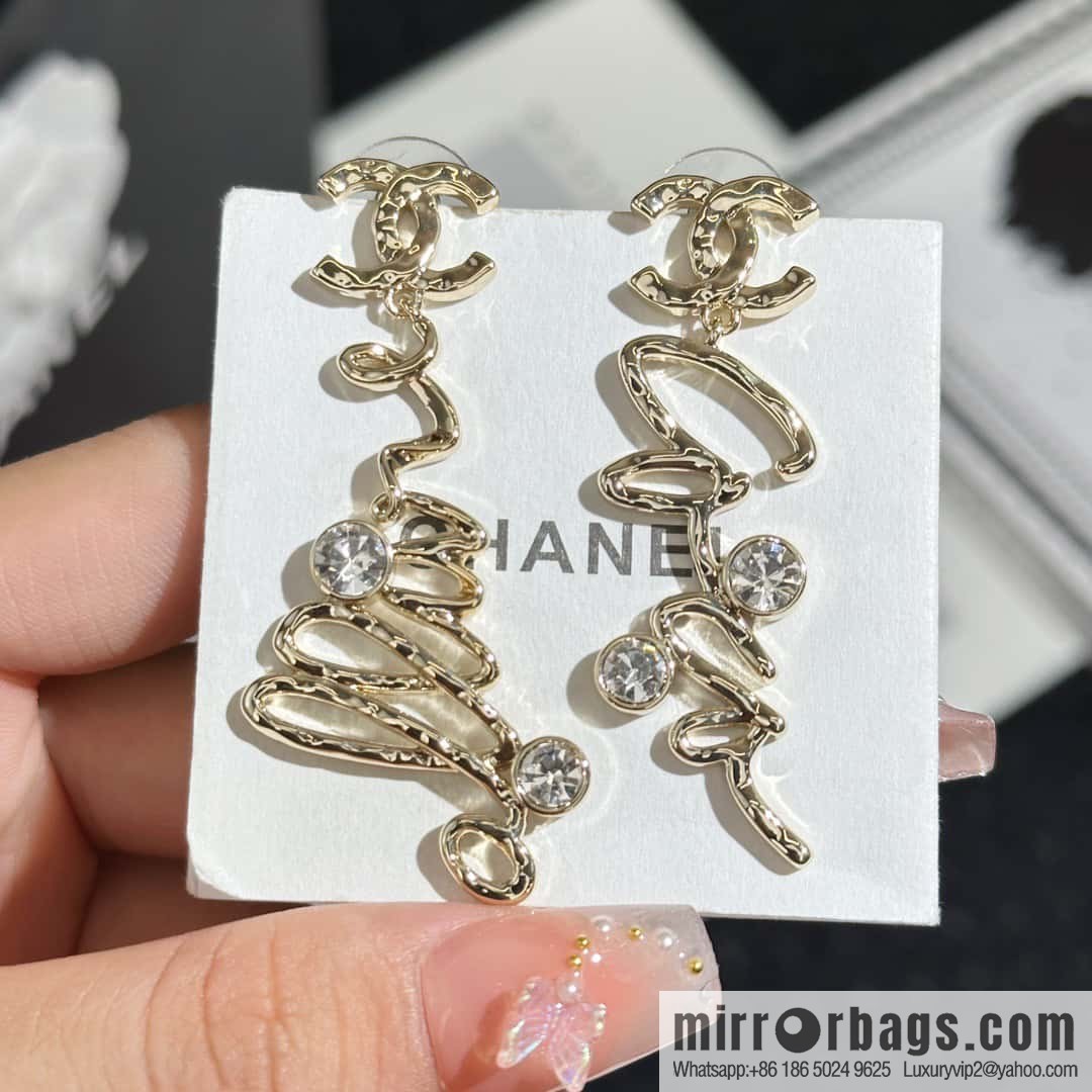 ❗️New ❗️ chanel stud earrings ☀️ new ☑️ chanel c2 double c letter stud earrings ☀️
