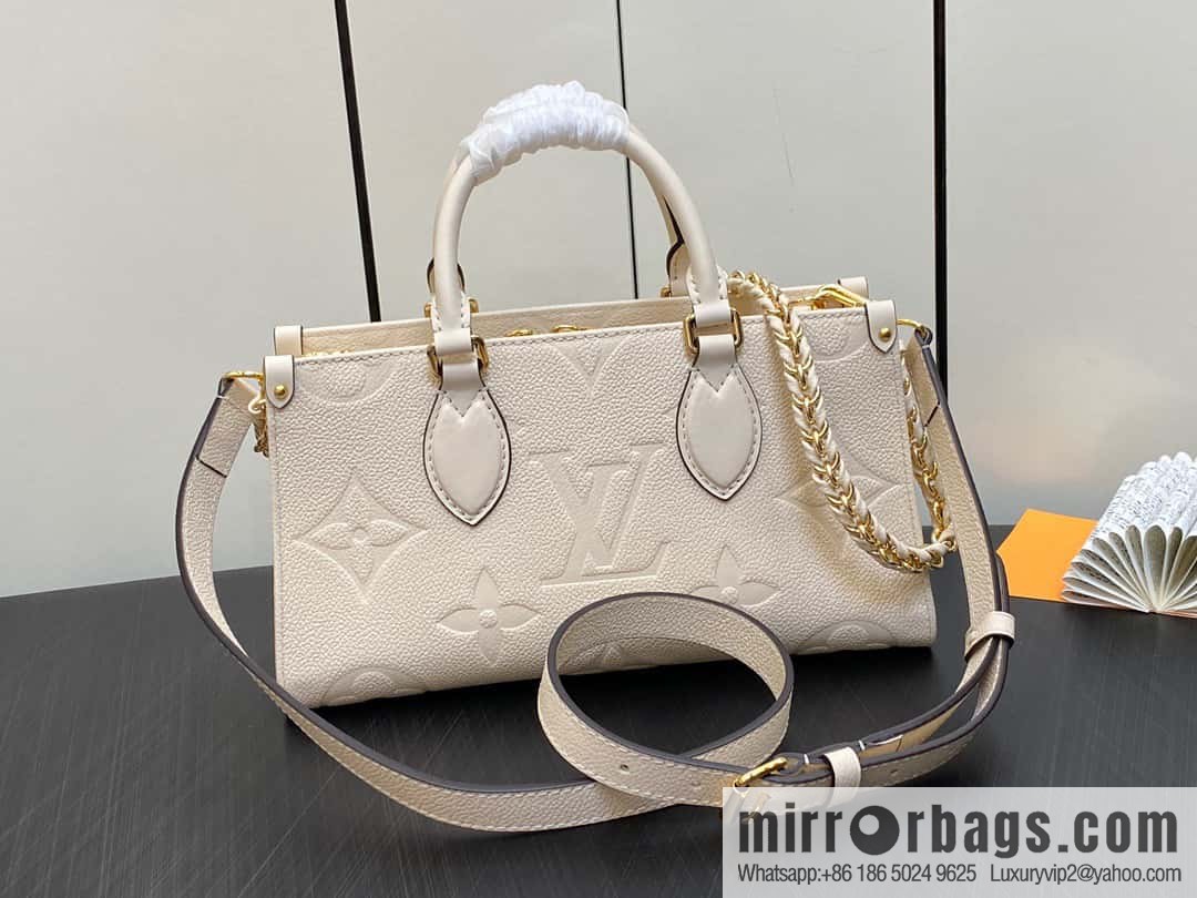 [Boutique‑grade] M23698 meters white, full leather embossed square bag series, autumn and winter new ONTHEGO EAST WEST handbag M23640