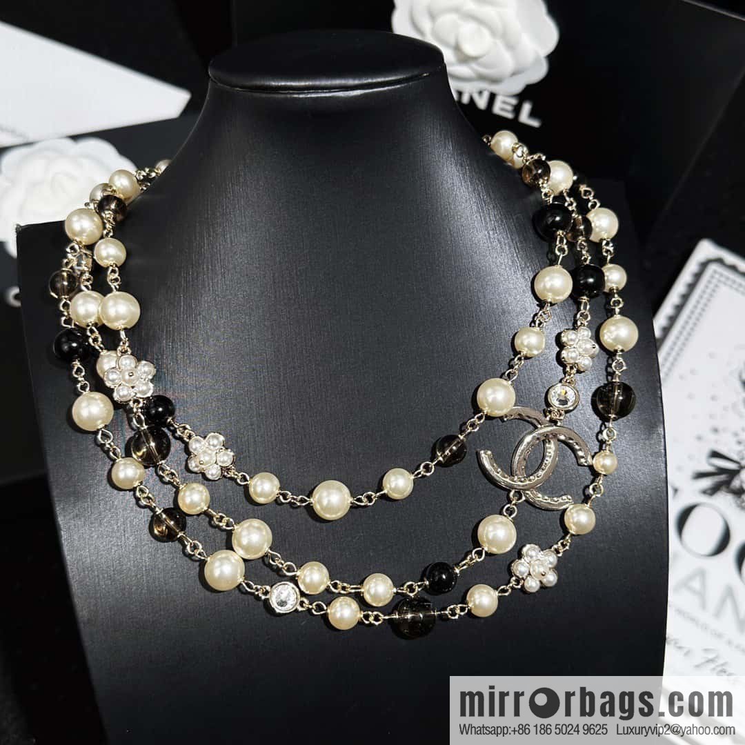 ❗️New ❗️ Chanel necklace ☀️ new ☑️ Chanel triple double c pearl necklace ☀️