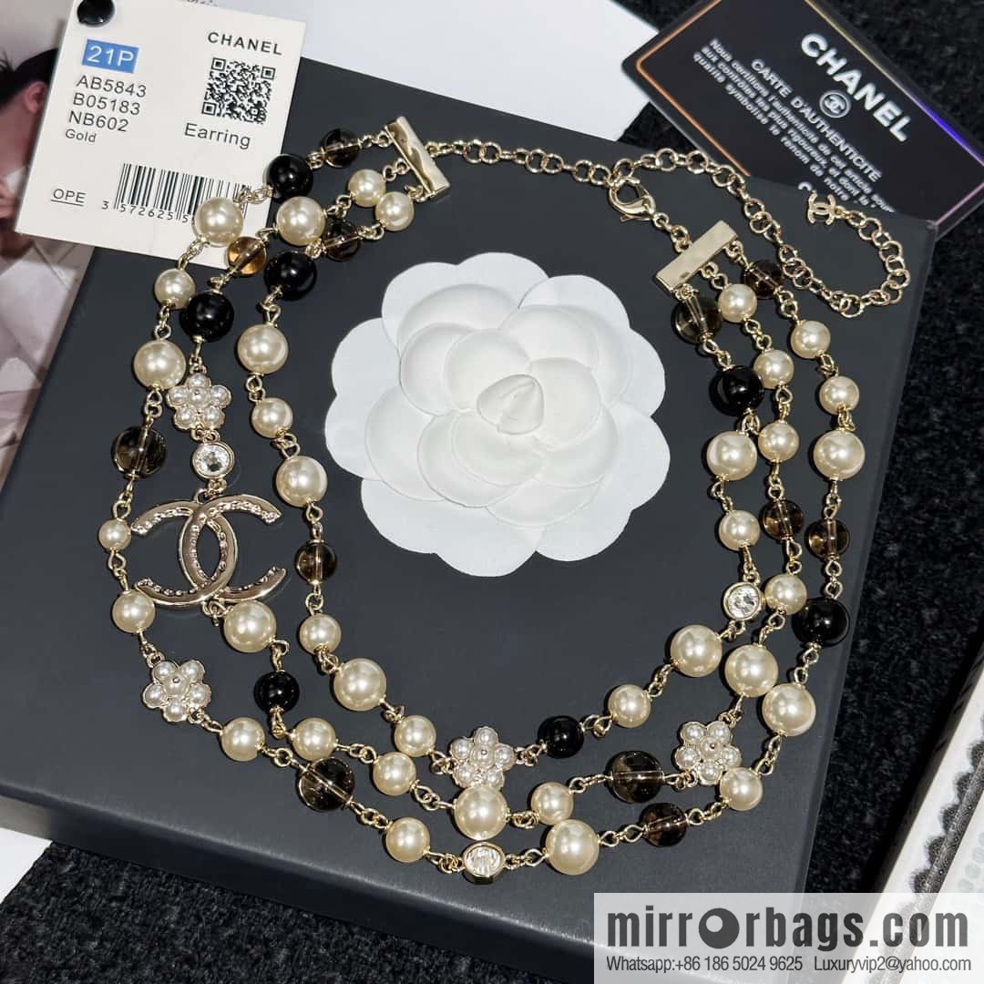 ❗️New ❗️ Chanel necklace ☀️ new ☑️ Chanel triple double c pearl necklace ☀️
