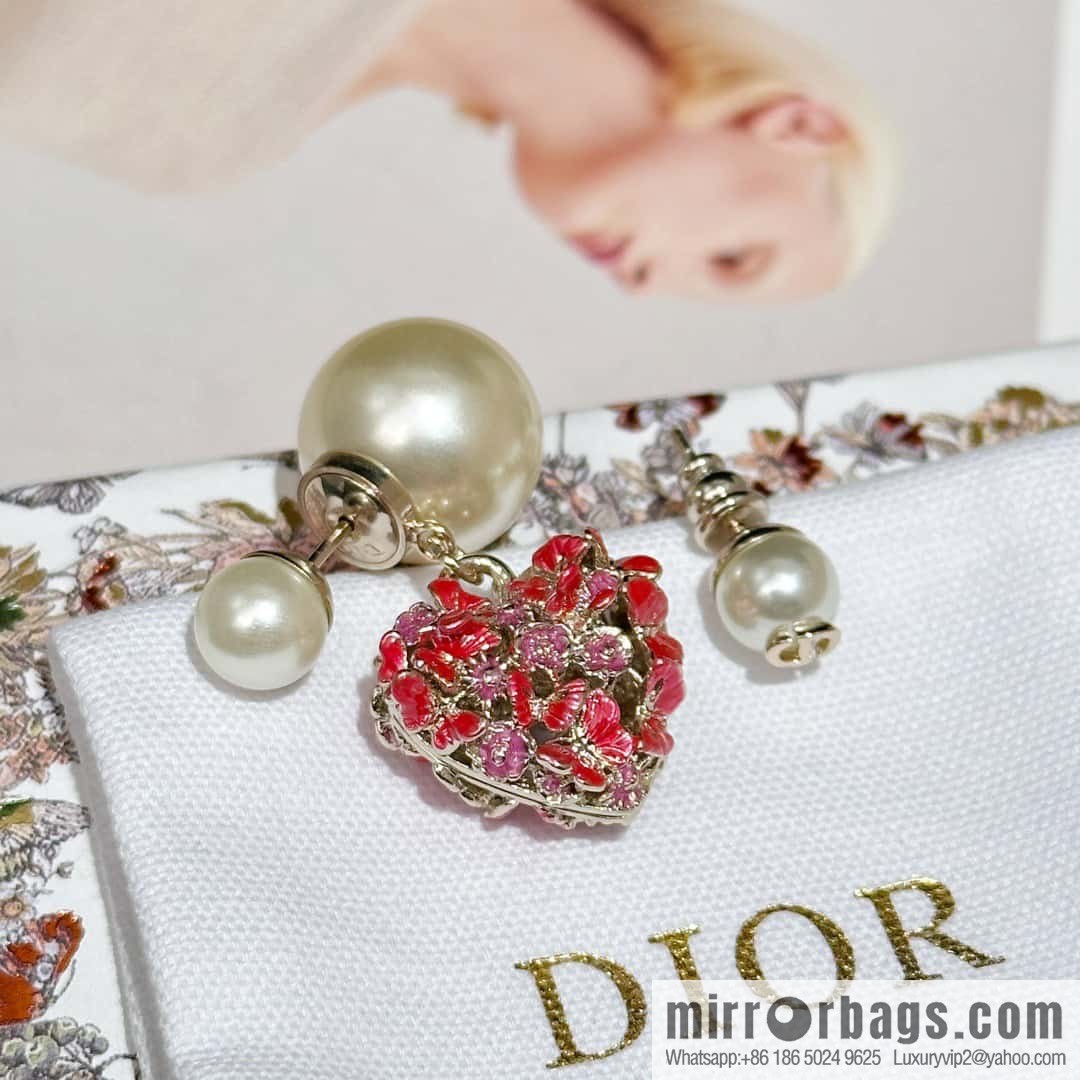 New ☑️ Dior size pearl peach heart love stud earrings