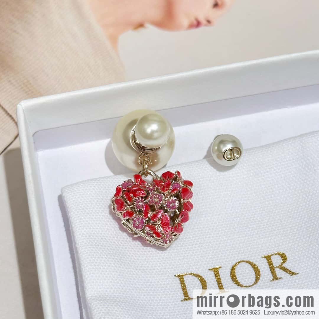 New ☑️ Dior size pearl peach heart love stud earrings