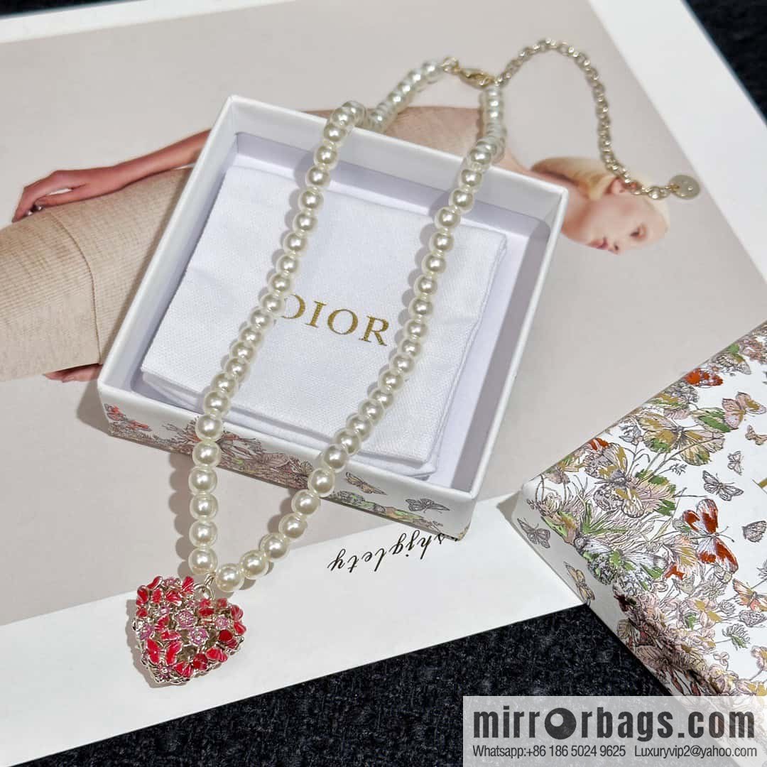 New ☑️ DIOR pearl peach heart love pearl necklace
