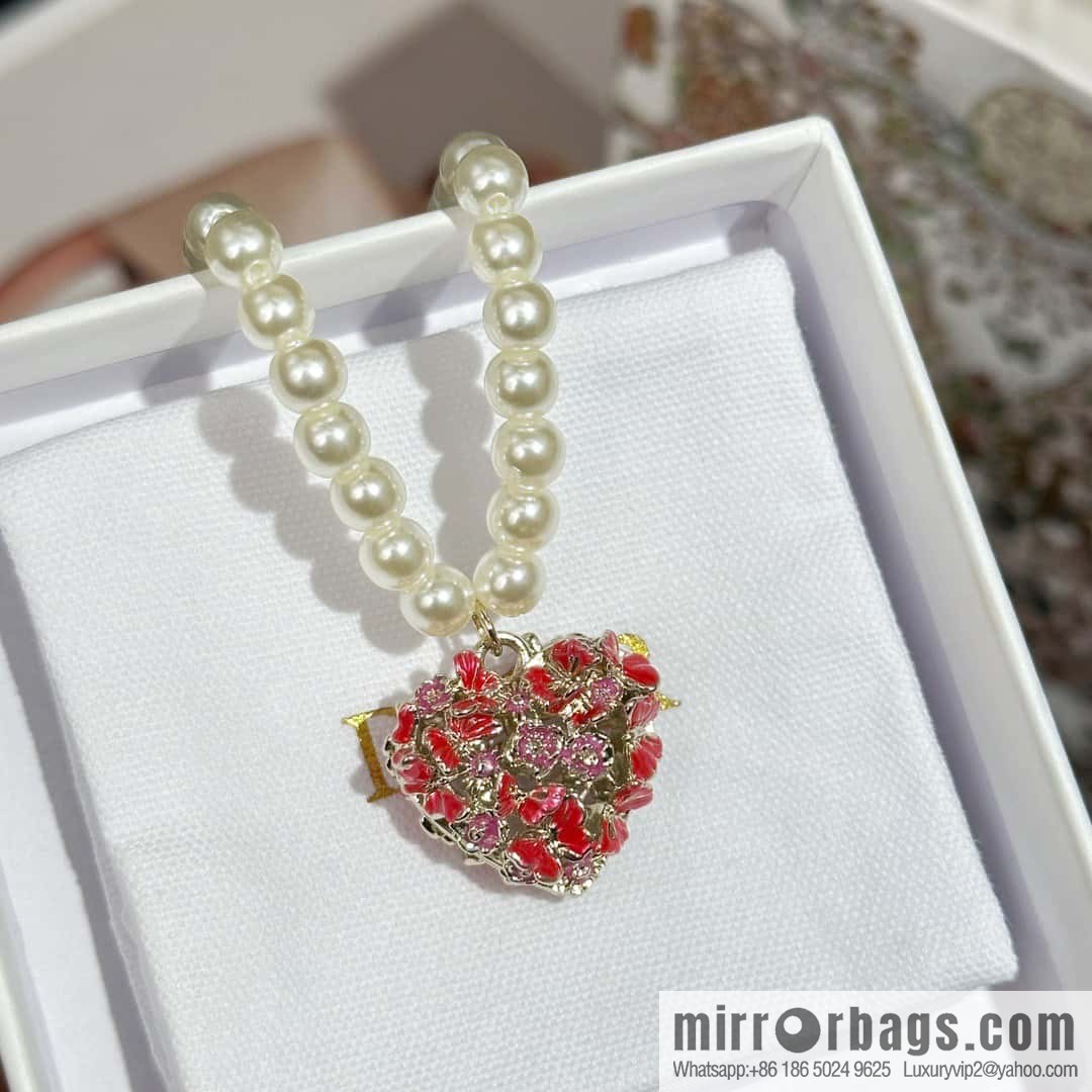 New ☑️ DIOR pearl peach heart love pearl necklace