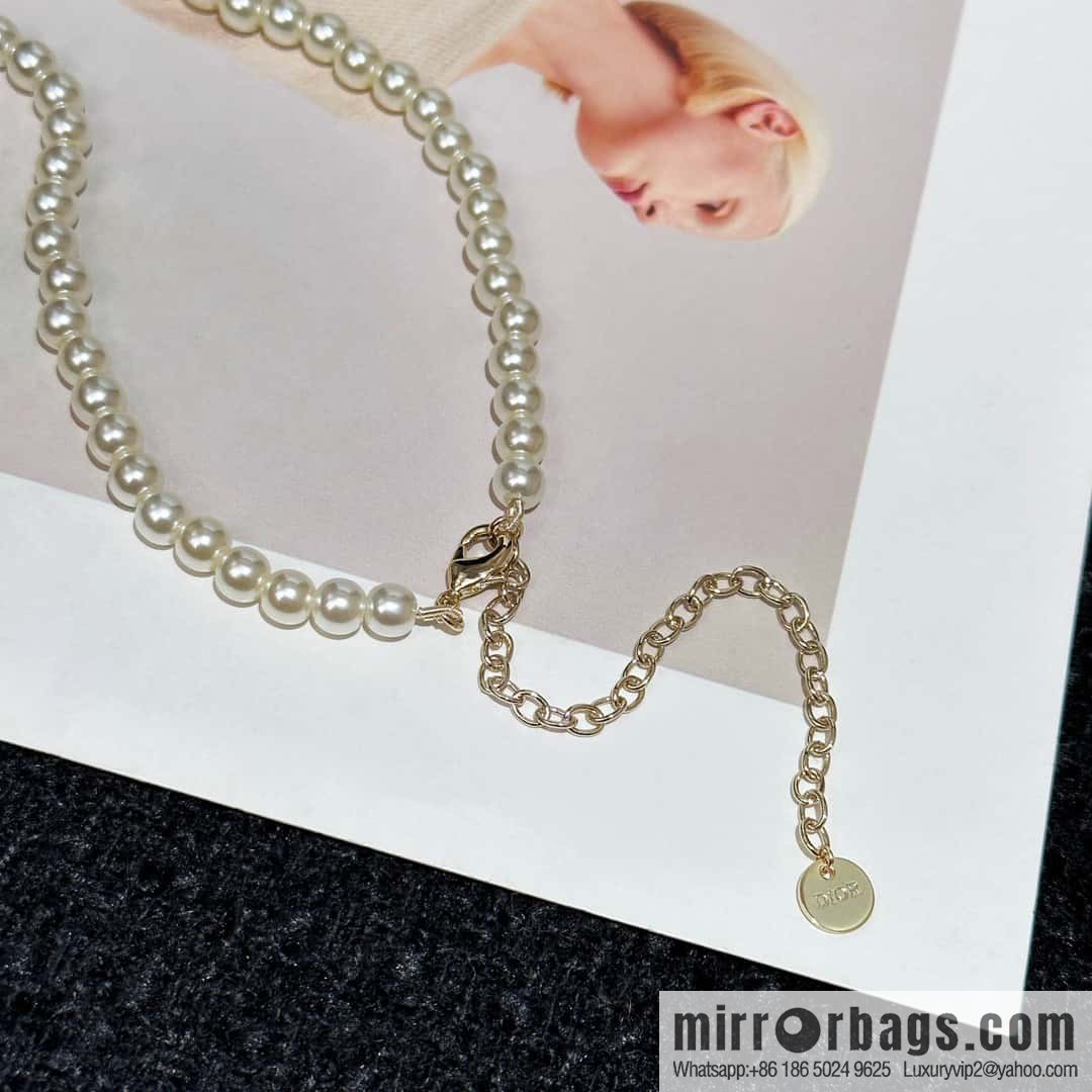 New ☑️ DIOR pearl peach heart love pearl necklace