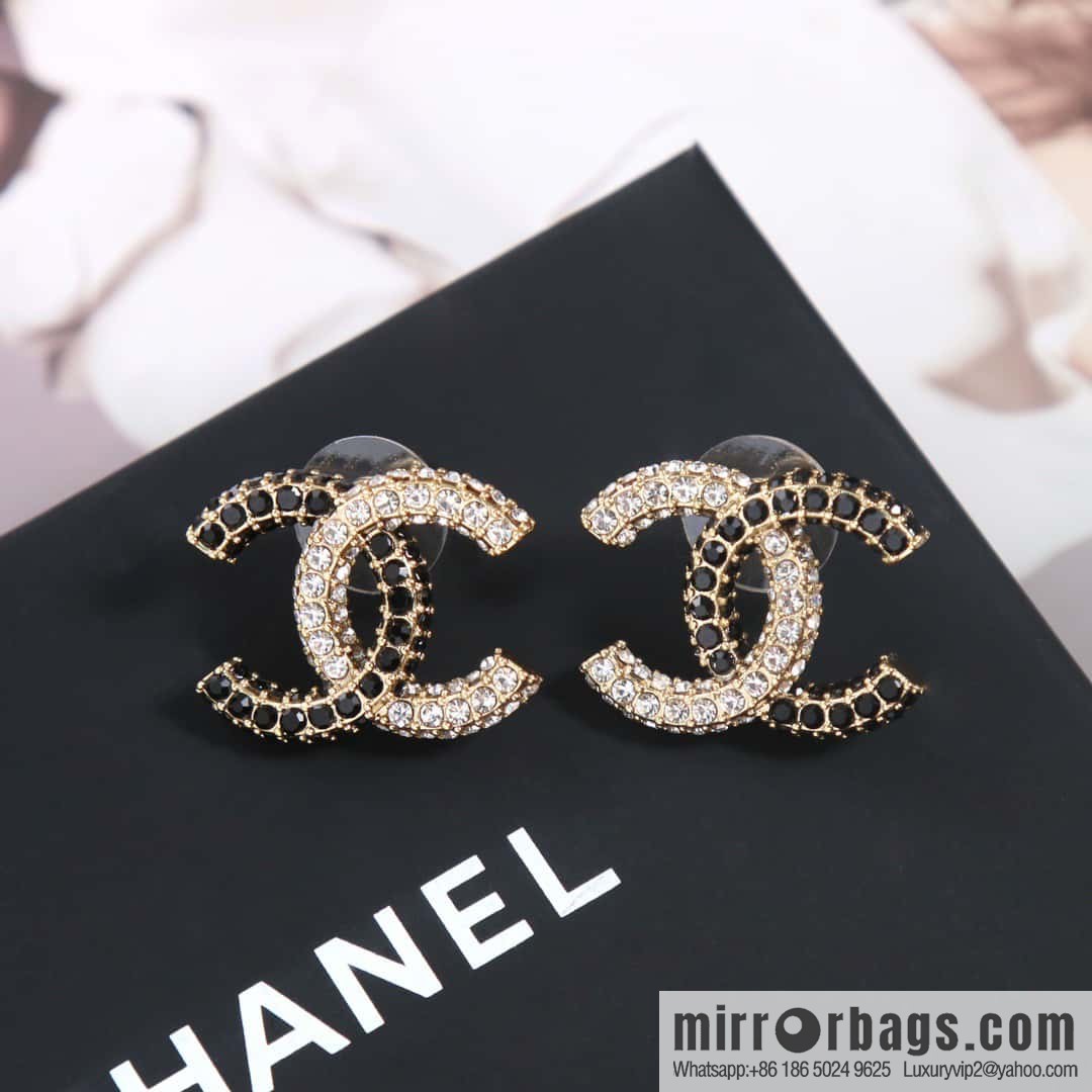 ☀️New ☑️ chanel c1 double c half black diamond earrings