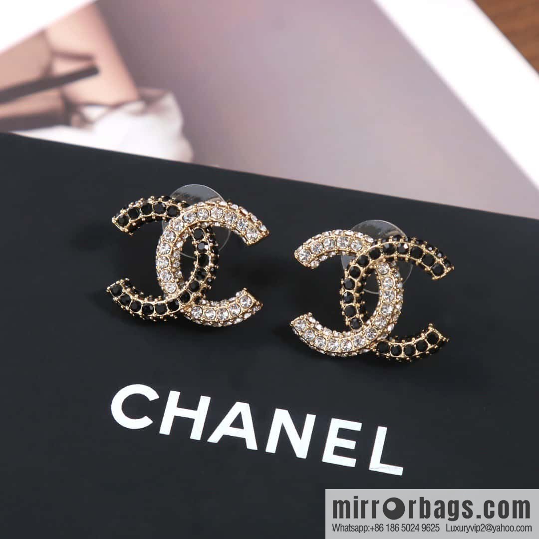 ☀️New ☑️ chanel c1 double c half black diamond earrings