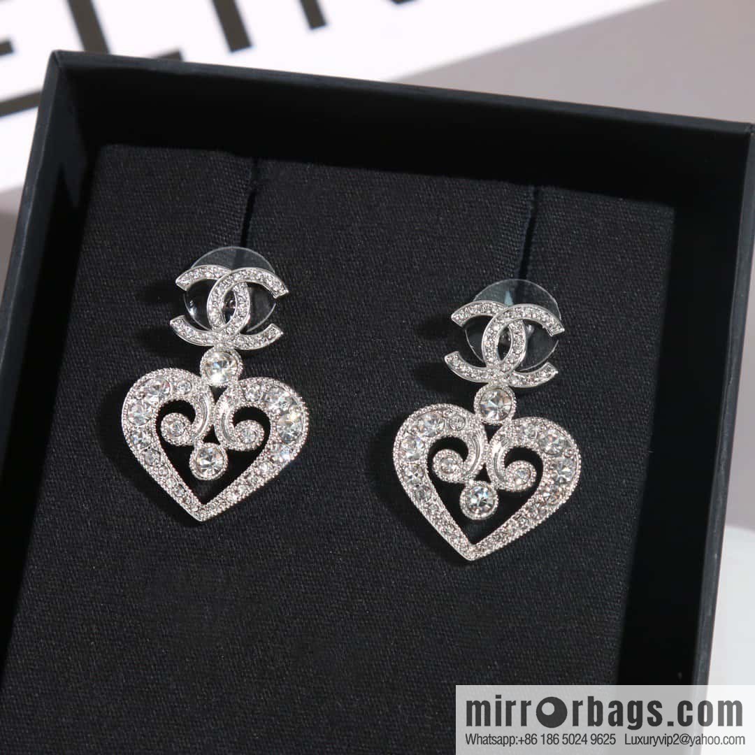 ☀️New ☑️ chanel c2 double c full diamond peach heart love earrings