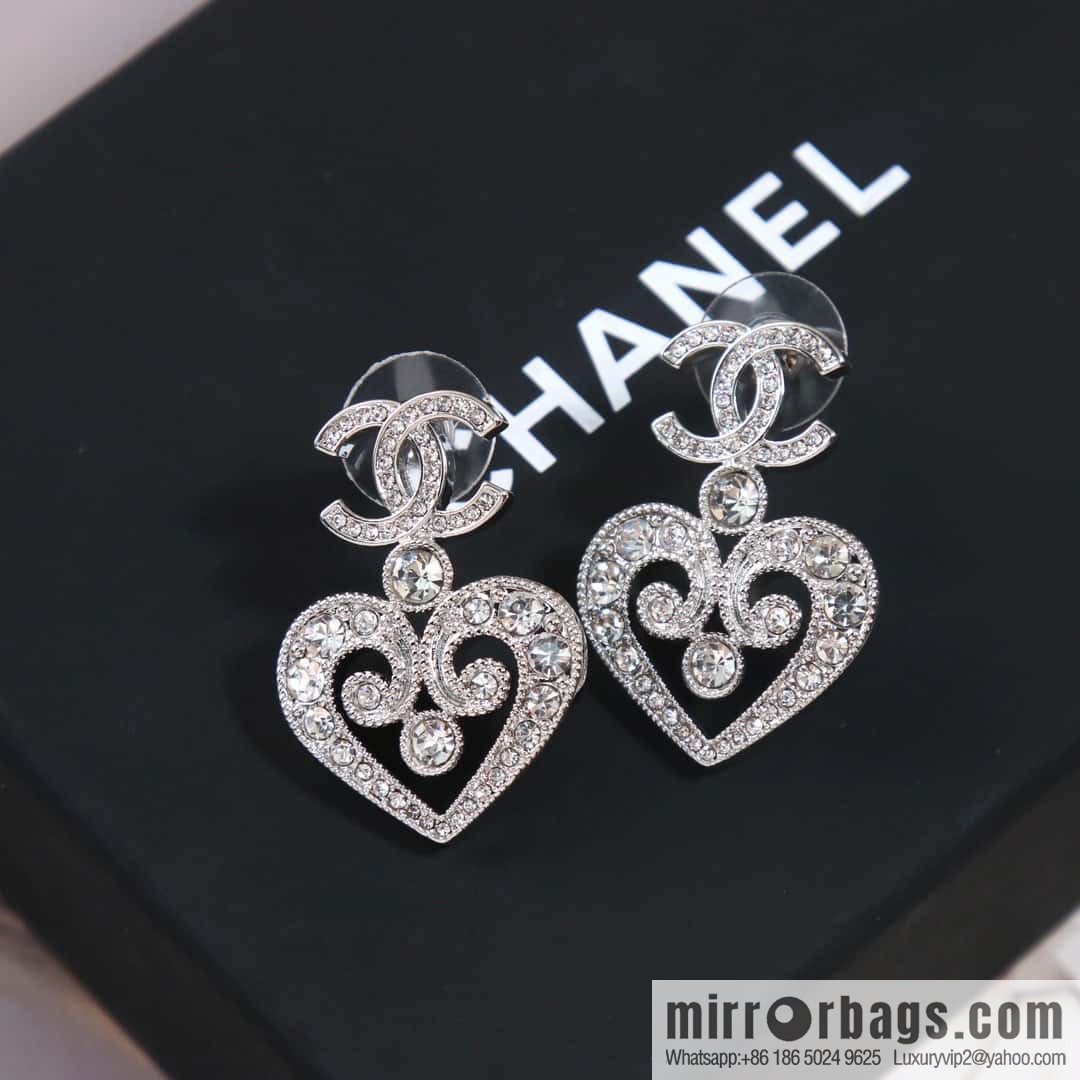 ☀️New ☑️ chanel c2 double c full diamond peach heart love earrings