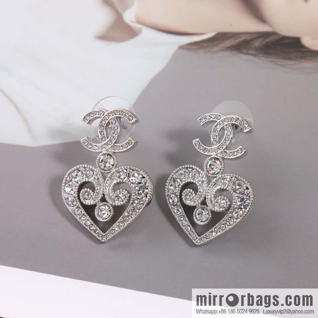 ☀️New ☑️ chanel c2 double c full diamond peach heart love earrings