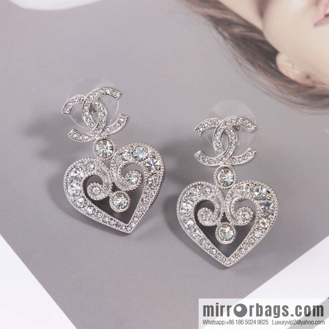 ☀️New ☑️ chanel c2 double c full diamond peach heart love earrings
