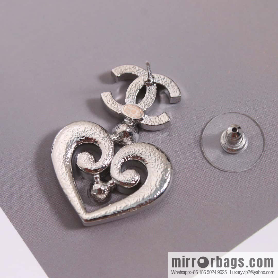 ☀️New ☑️ chanel c2 double c full diamond peach heart love earrings