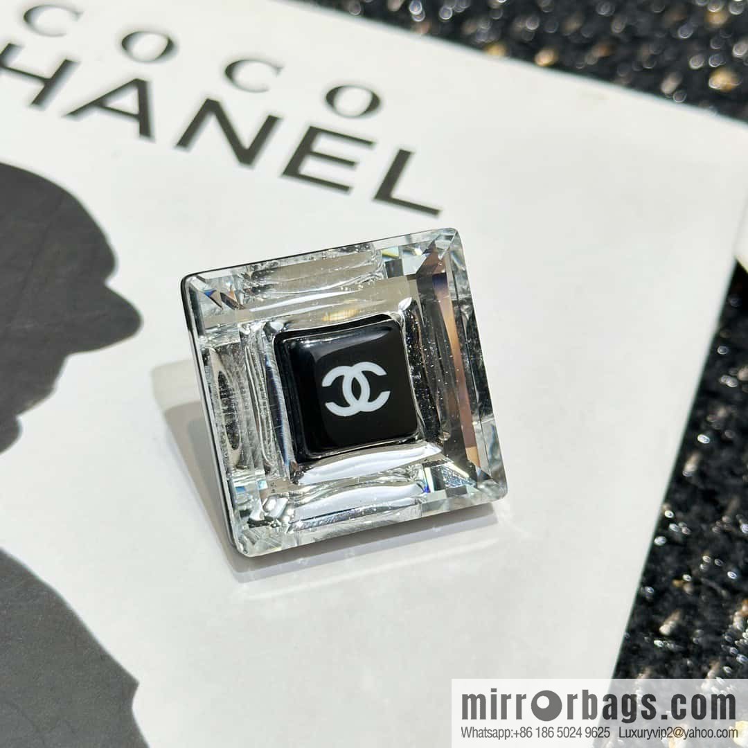 ☀️New ☑️ Chanel Double C Square Acrylic Brooch