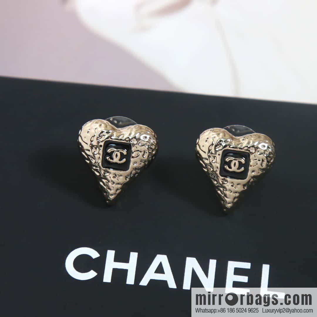 ☀️New ☑️ chanel c1 double c drip oil peach heart love earrings earrings ☀️