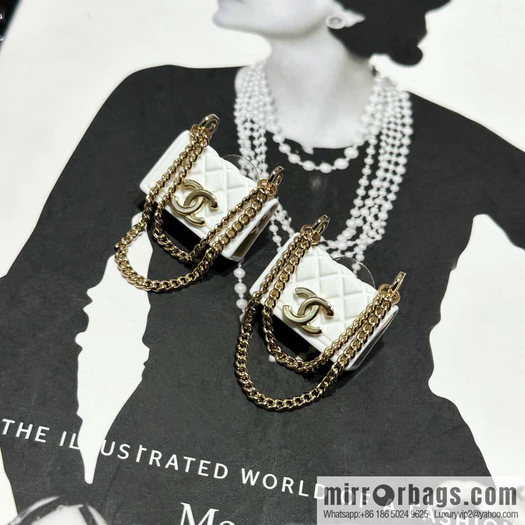 ☀️New ☑️ Chanel C1 double c tassel diamond bag 👜 stud earrings