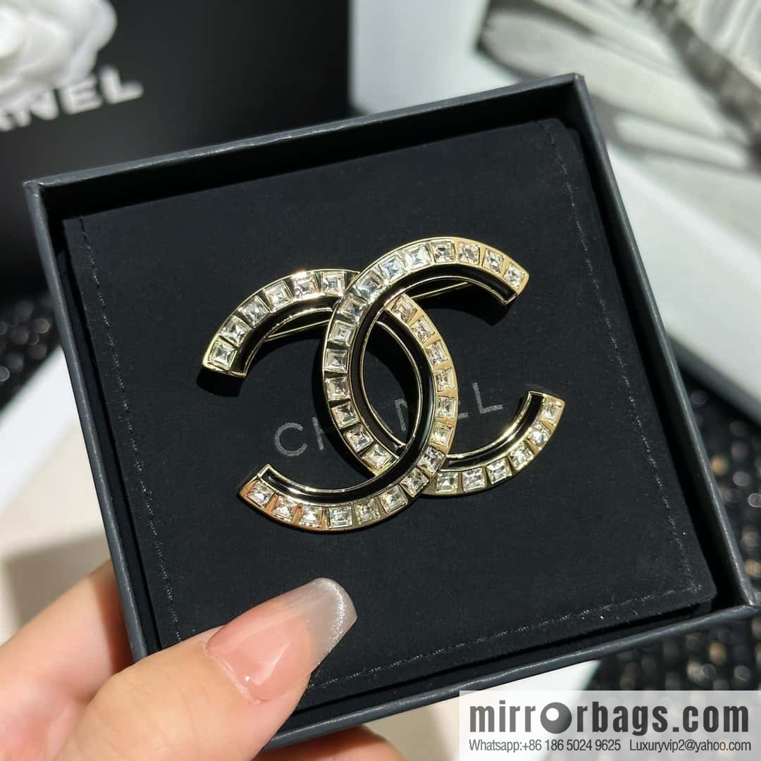 ☀️New ☑️ Chanel Double C Drip Diamond Brooch