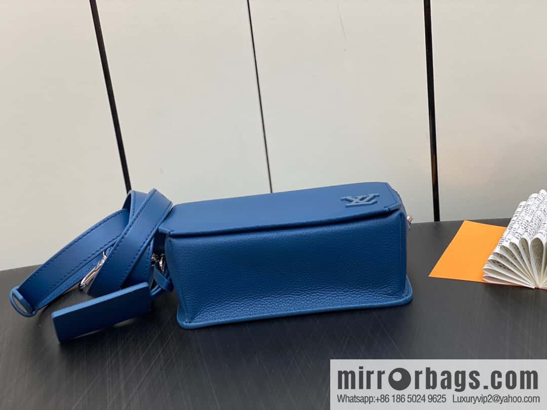 [Boutique‑grade] M82804 dark blue, full leather men's bag messenger bag series, new FASTLINE WEARABLE WALLET handbag in autumn and winter