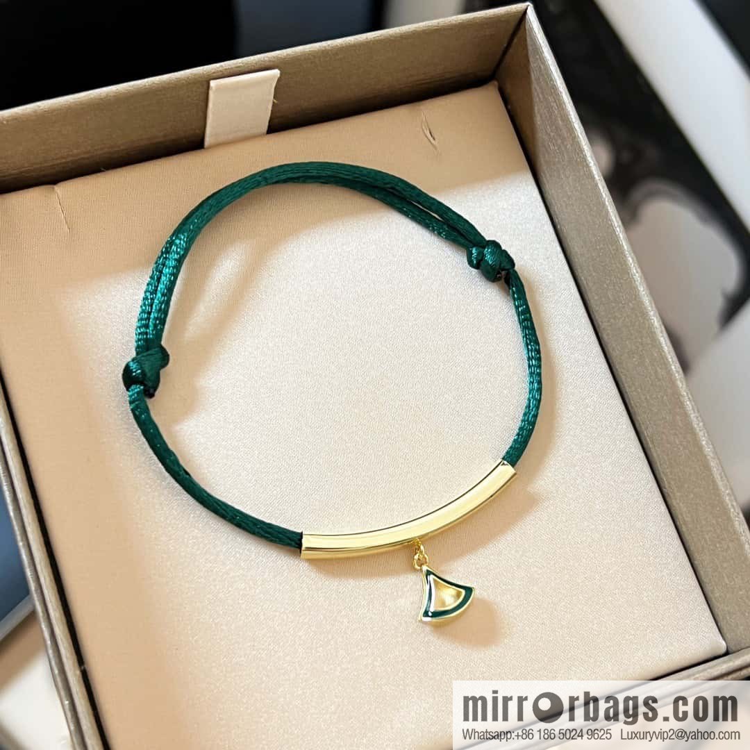 ☀BVLGARI SERPENTI FOREVER series small fan bracelet hand rope