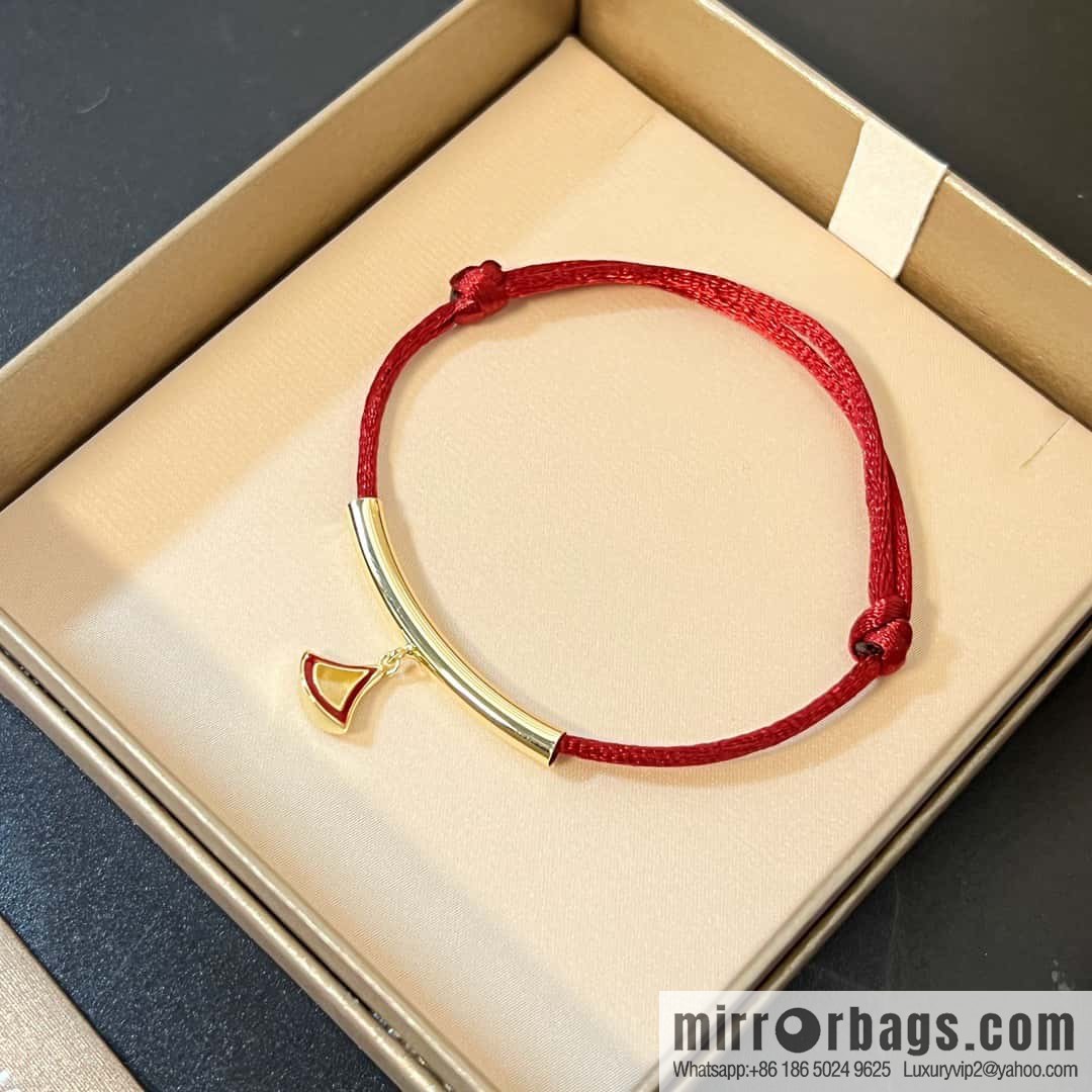 ☀BVLGARI SERPENTI FOREVER series small fan bracelet hand rope
