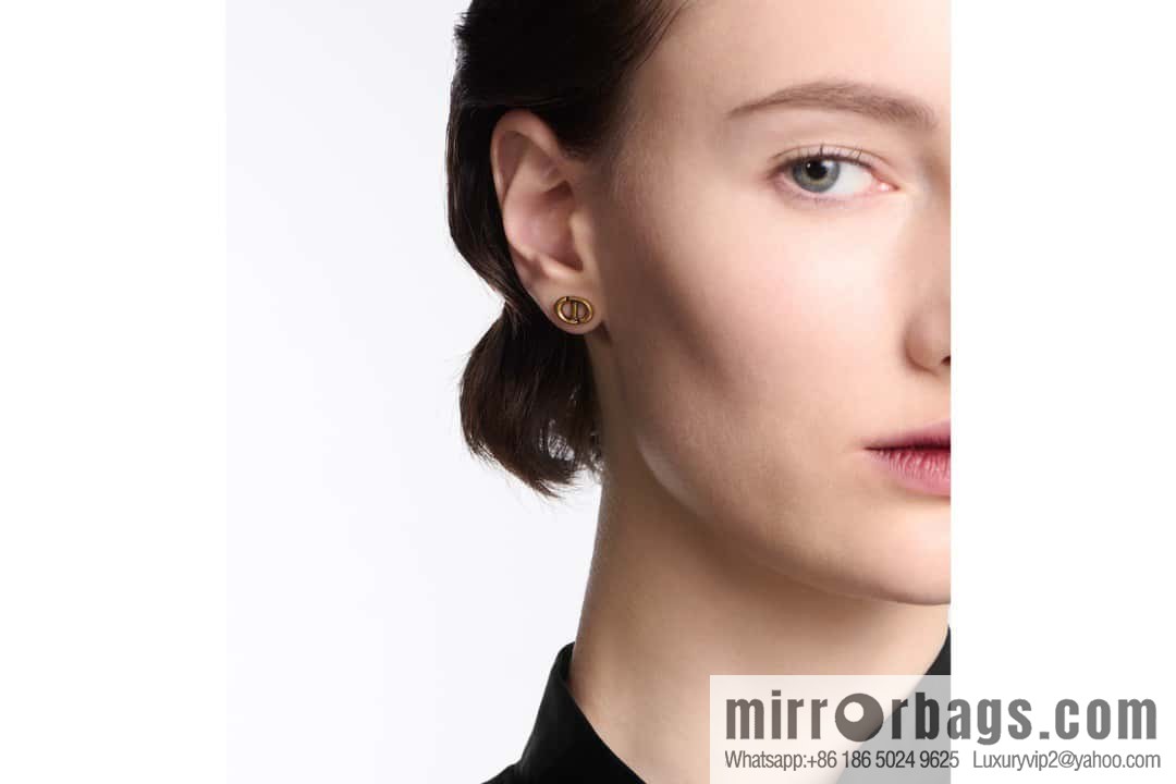 New ☑️ Dior love CD pentagram three-piece stud earrings