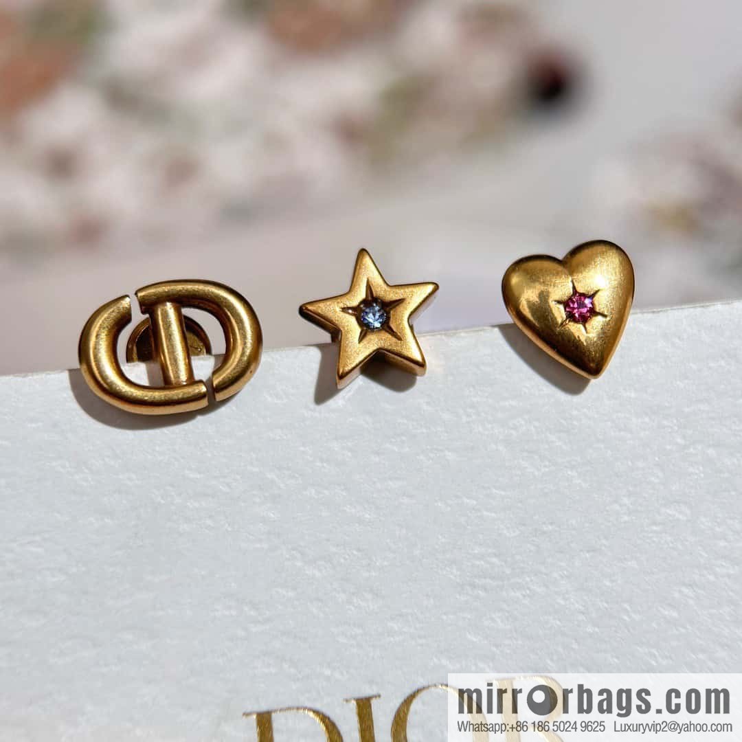 New ☑️ Dior love CD pentagram three-piece stud earrings