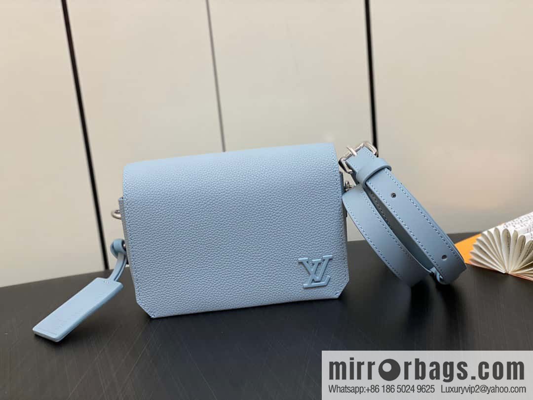 [Boutique‑grade] M82804 light blue, full leather men's bag messenger bag series, new FASTLINE WEARABLE WALLET handbag in autumn and winter