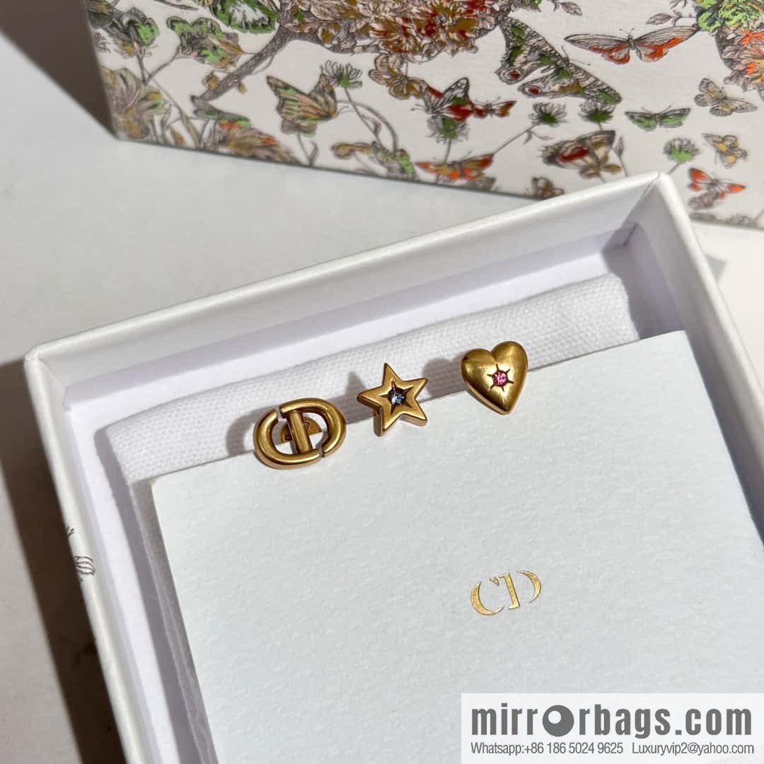 New ☑️ Dior love CD pentagram three-piece stud earrings