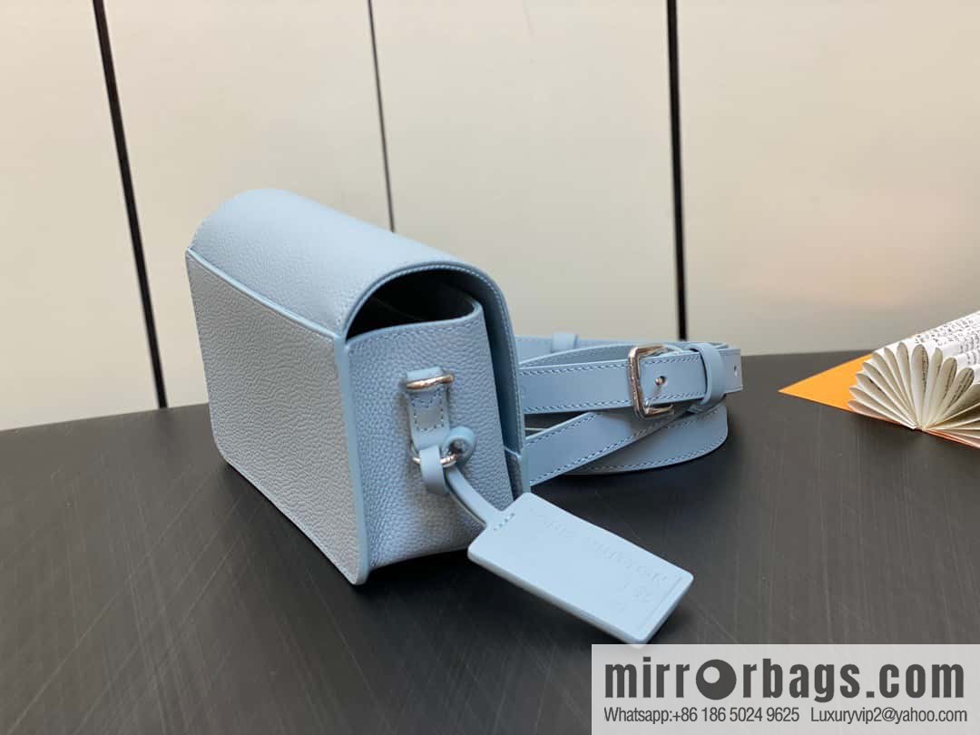 [Boutique‑grade] M82804 light blue, full leather men's bag messenger bag series, new FASTLINE WEARABLE WALLET handbag in autumn and winter
