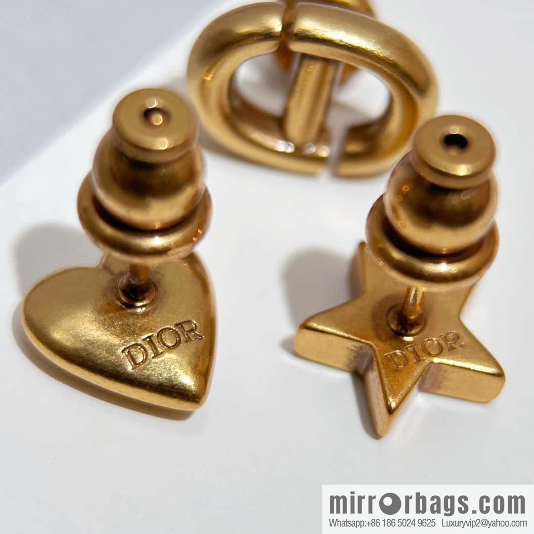 New ☑️ Dior love CD pentagram three-piece stud earrings