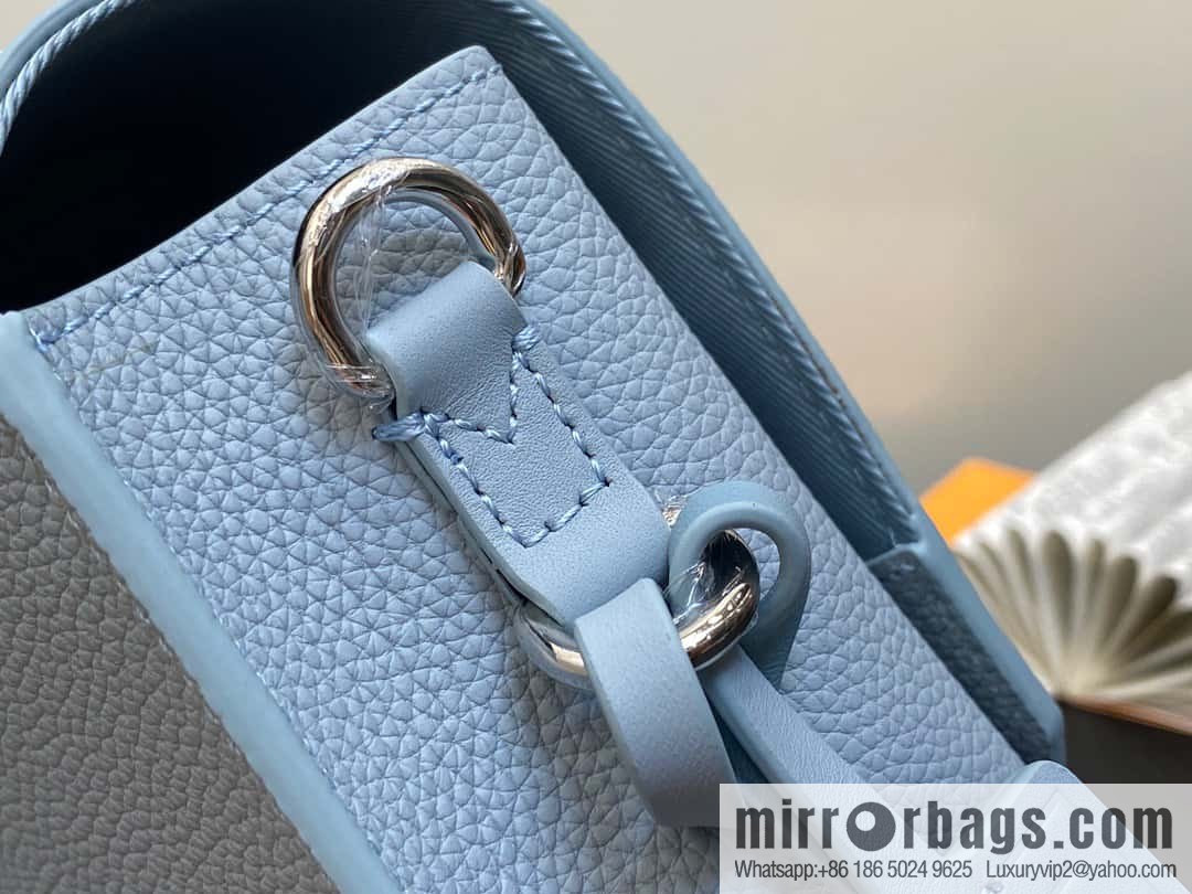 [Boutique‑grade] M82804 light blue, full leather men's bag messenger bag series, new FASTLINE WEARABLE WALLET handbag in autumn and winter