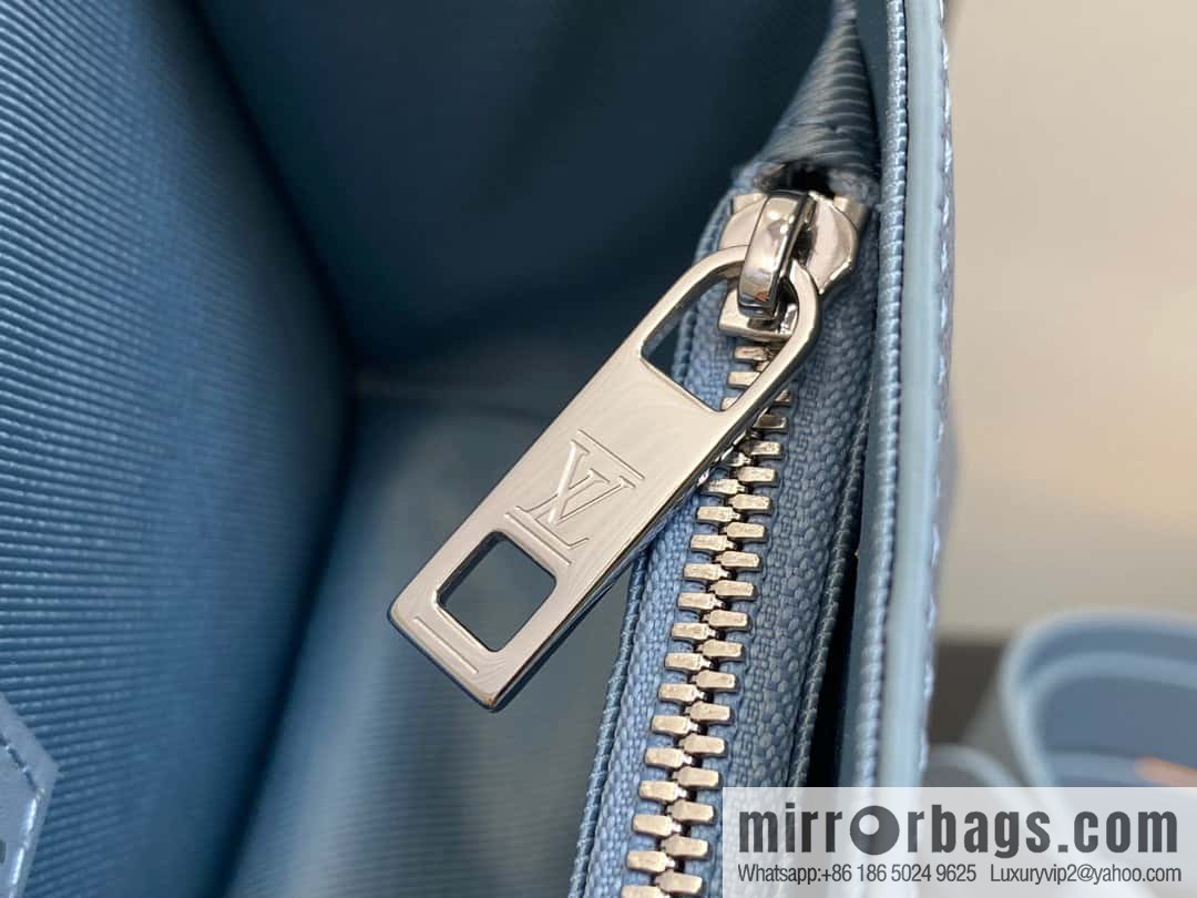 [Boutique‑grade] M82804 light blue, full leather men's bag messenger bag series, new FASTLINE WEARABLE WALLET handbag in autumn and winter