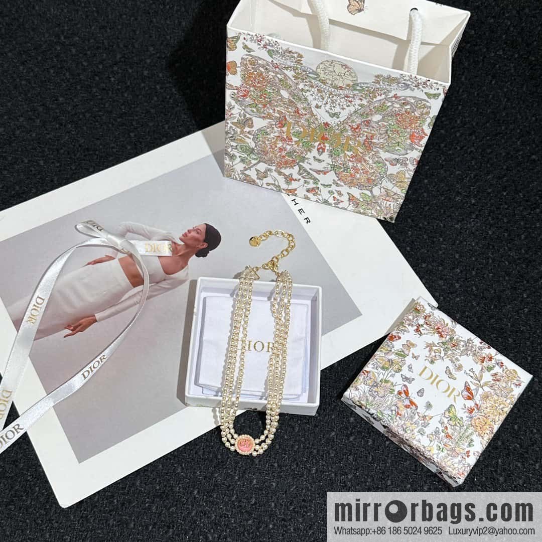 New ☑️ DIOR three-layer pearl necklace