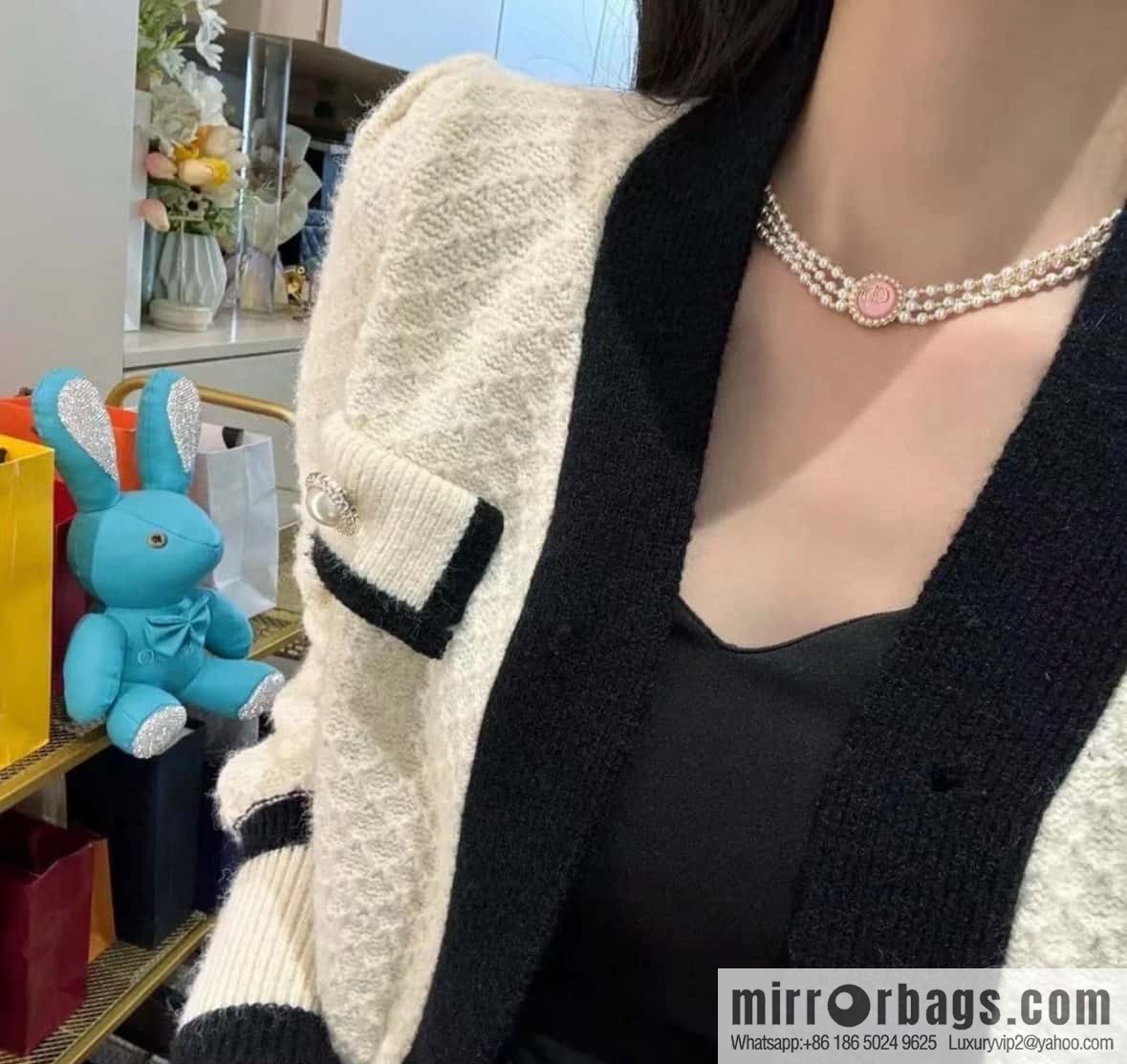 New ☑️ DIOR three-layer pearl necklace